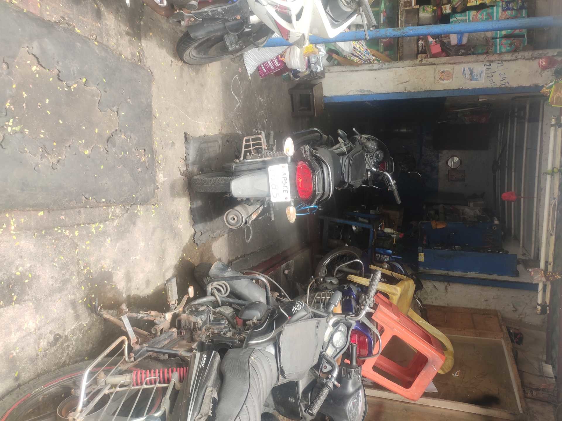 sri sai royal enfield