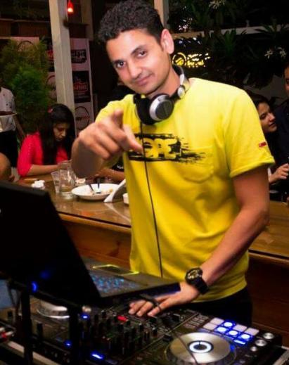 Dj Jiten Djs Producers House Bollywood Entertainment Dj Jiten