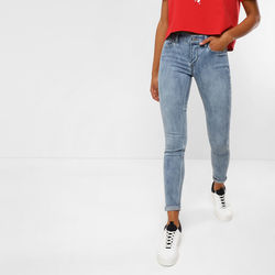 size 28 levi's