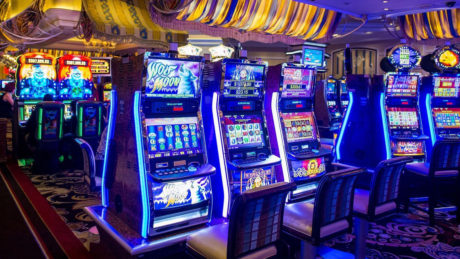 Slot Machines in Jamnagar at ₹ 400 - ₹ 80,000 / Pc by Rajesh Engineers - Justdial