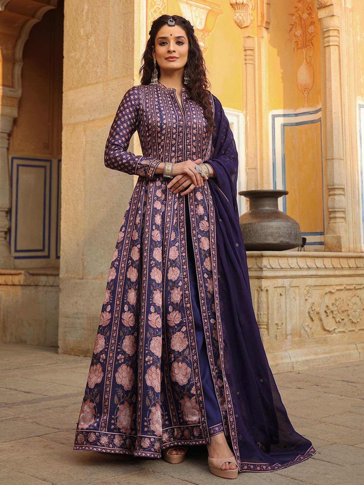Salwar Kameez in Pune at ₹ 969 ₹ 1,344 Unit by Aliya