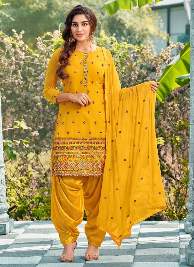 Designer Punjabi Suit For Women in Mumbai at best price by Suraj Arts - Justdial Designer Punjabi Suit For Women in Mumbai at best price by Suraj Arts - Justdial