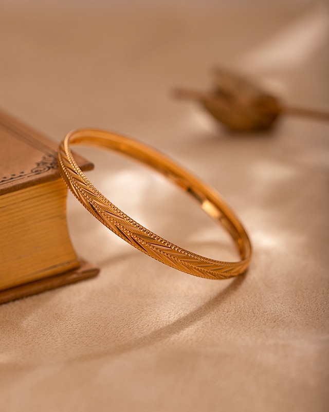 Geometric Gold Plated Metal Bangle for Women in Mumbai at ₹ 65