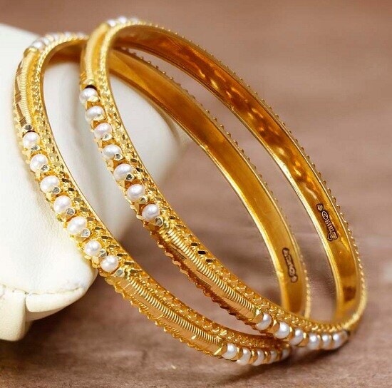 22 Carat 12 Gram Ladies Golden Gold Bangles in Mayiladuthurai at