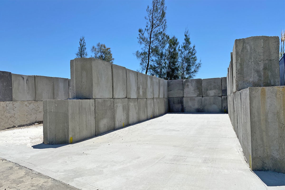 30*24*18 Inch Giant Concrete Block in Rangareddy at ₹ 15 ₹ 80