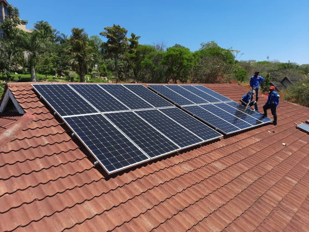 350W Hybrid Roof Top Commercial Solar Panel SI 103 in Delhi at