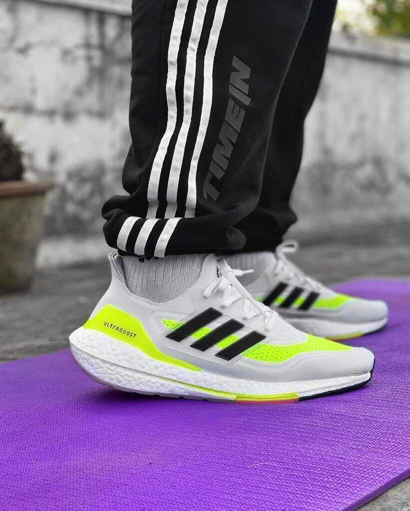 ultraboost 21 44