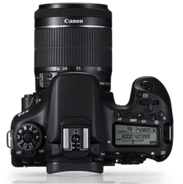 CANON EOS 70D 20.2MP Digital SLR Camera (Black) with EF-S 18-135mm