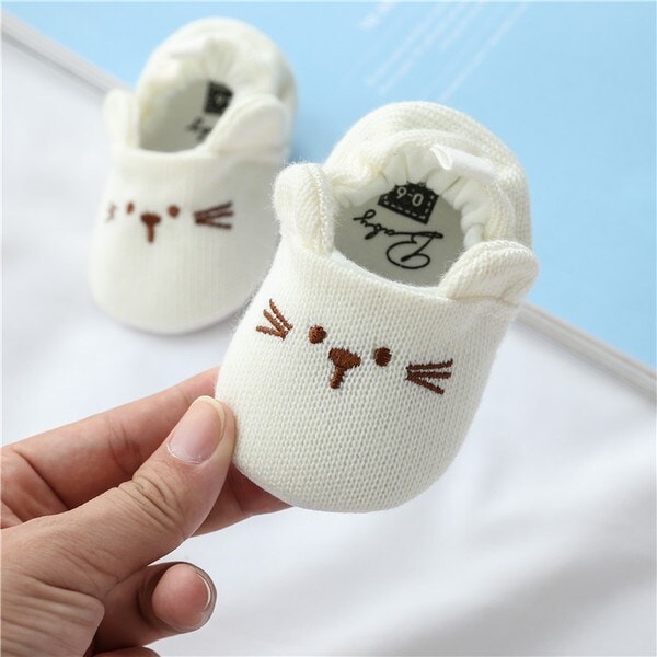born baby shoes