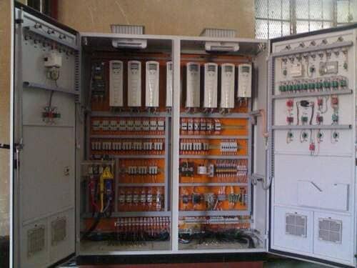 Three-phase A C And D C Drive Panels, 220-240V Input Voltage, Stainless Steel/Aluminium Material, 50/60Hz Frequency