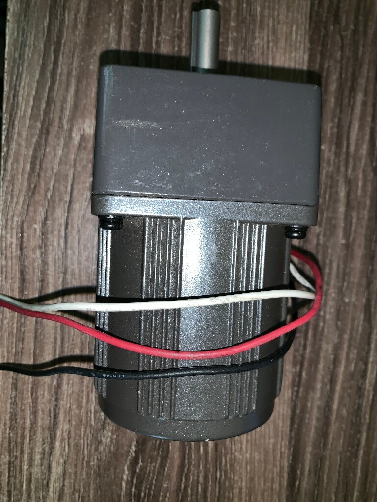 LIC0 AC Motor Linix Motor DC Gear Motor YN80-25 80JB50G10 Old