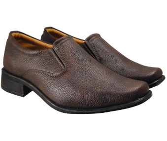 Action Synthetic (Size 8, Brown) in Lucknow at ₹ 1,055 ₹ 1,099