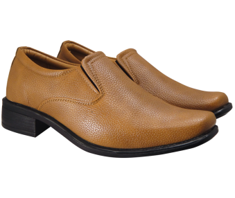 Action Synthetic (Size 8, Tan) in Bhopal at ₹ 1,033 ₹ 1,099 by