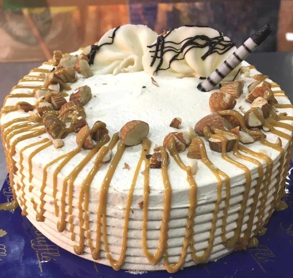 Details 129+ almond butterscotch cake latest in.eteachers