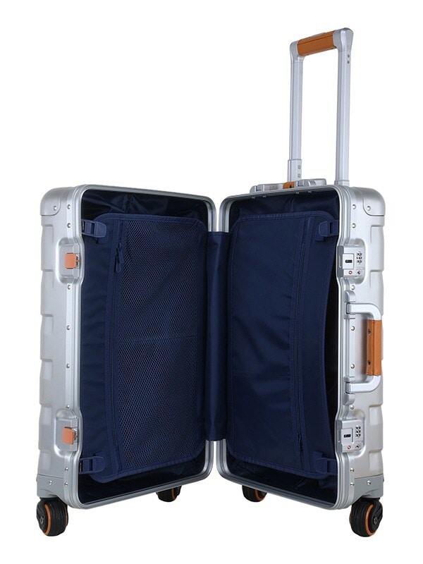 Aluminium Luggage Bag Tough Silver Size 20 inches in Delhi at