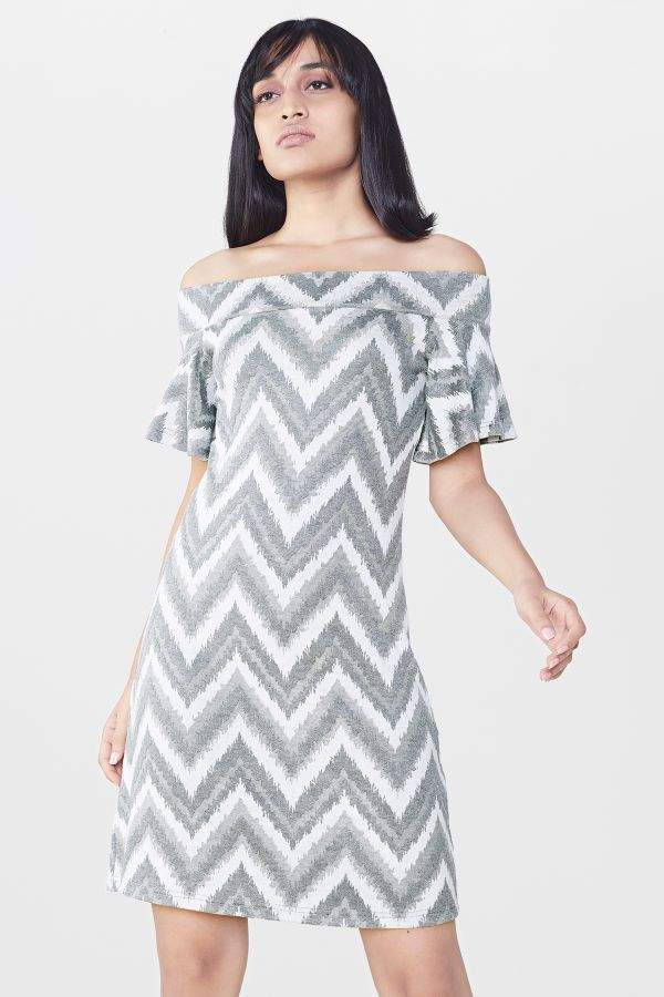 AND Grey White Chevron Dress (Size: 16, AW17AP130DRJ26) in
