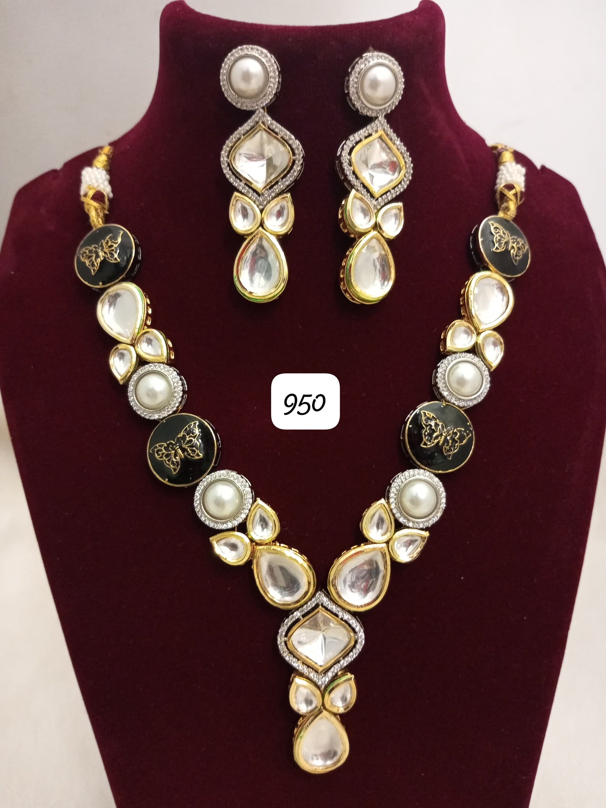 Artificial jewellery in Delhi at ₹ 499 ₹ 999 Unit by Jai