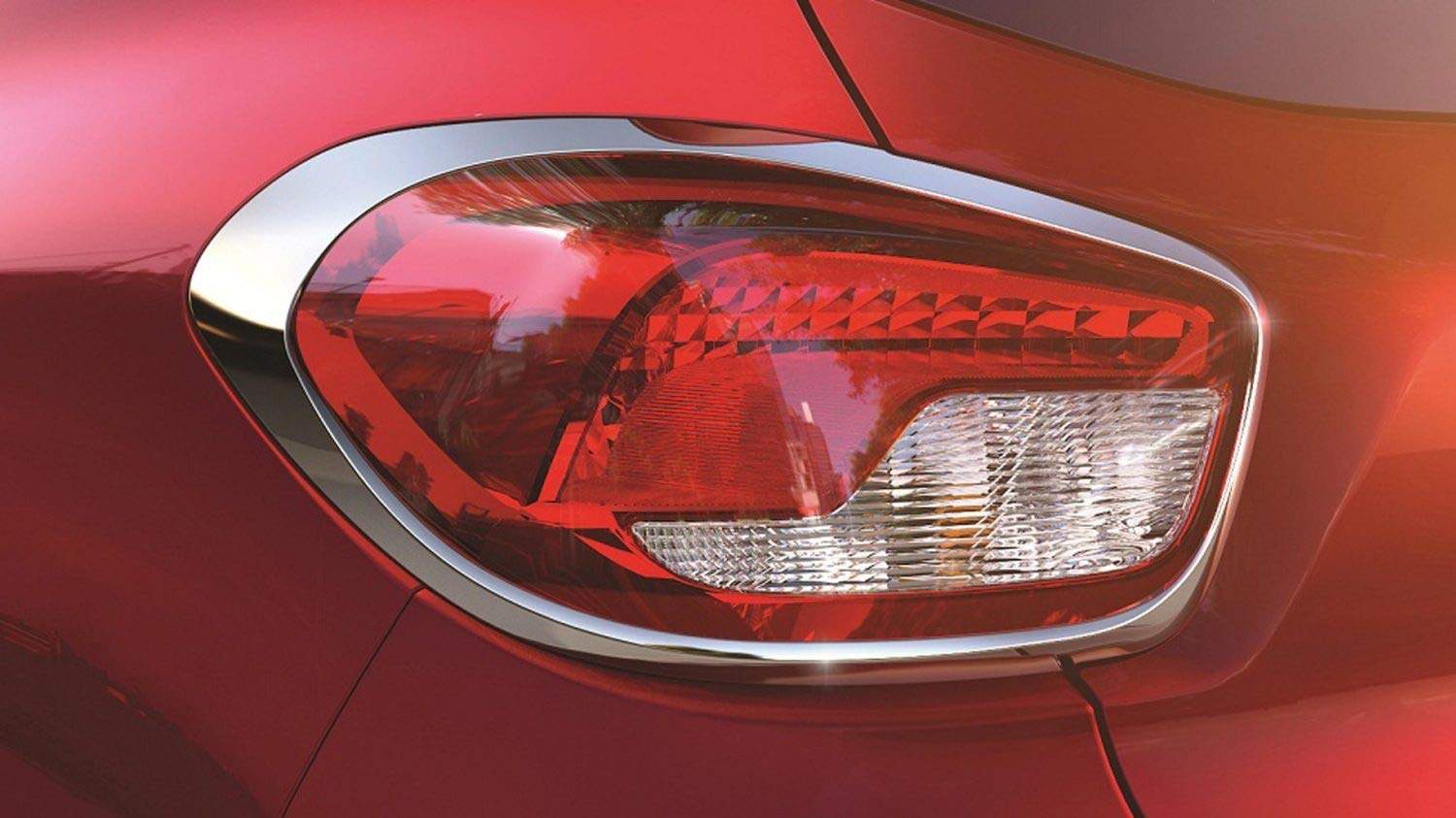 Auto Spare World Tail Lamp Chrome Cover for Renault Kwid 2015-2018