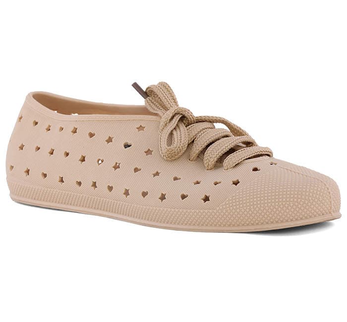 bata sandak for women