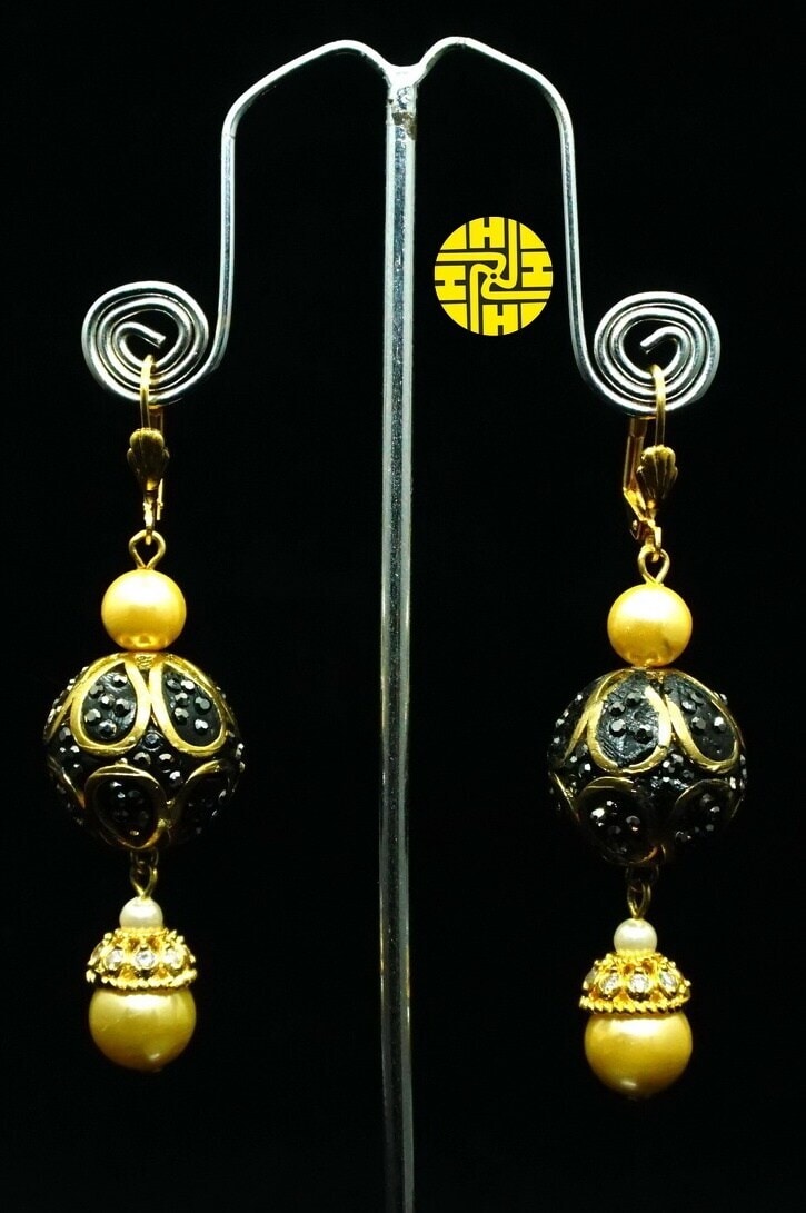 BLACK CRYSTAL FASHION EARRINGS TE 011 black in Ahmedabad at