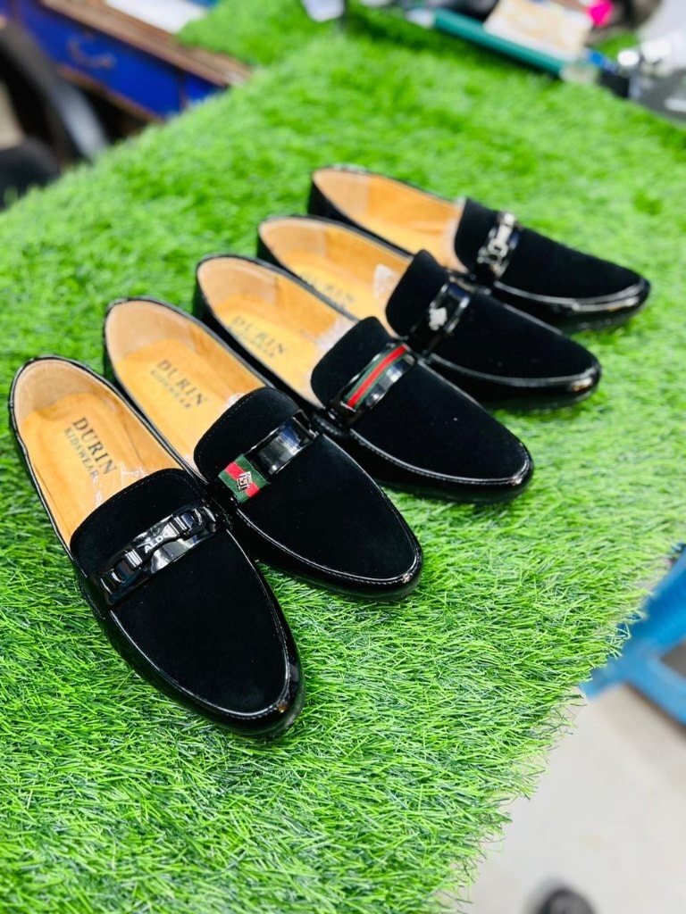 Black Velvet Loafers For Men in Delhi at ₹ 160 ₹ 250 Pr by