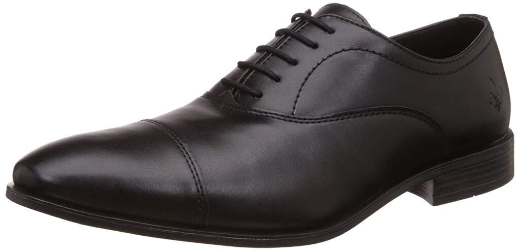 Famous Footwear in Sangavi, Pune - Justdial