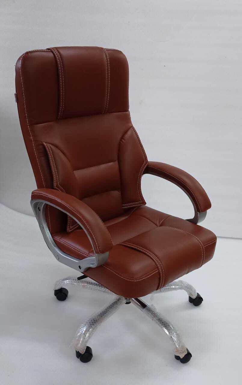 Leather Brown High Back Revolving Boss HB Office Chair in Pune at