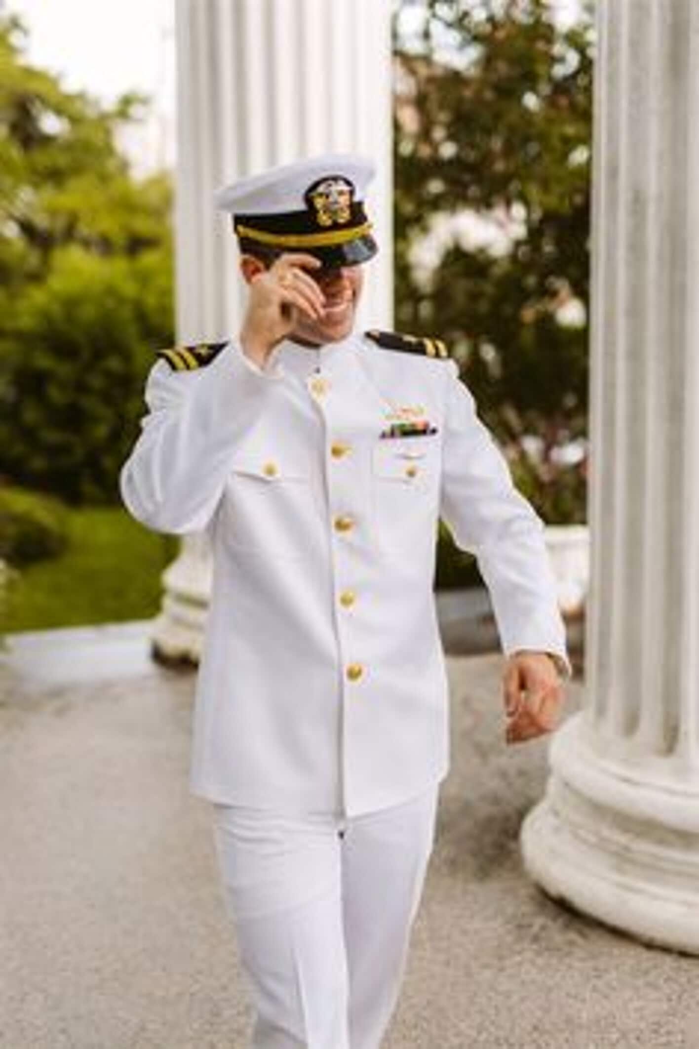 Boy's Navy Uniform White in Delhi at ₹ 800 ₹ 2,000 Set by