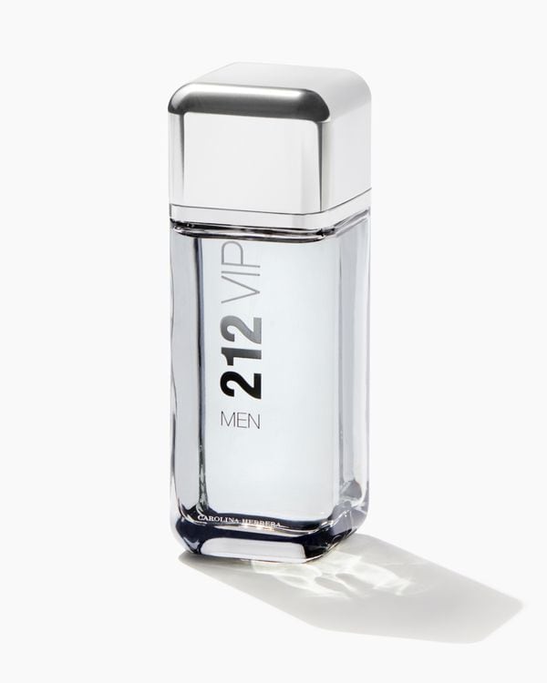 Carolina herrera 212 vip men 200 ml deals