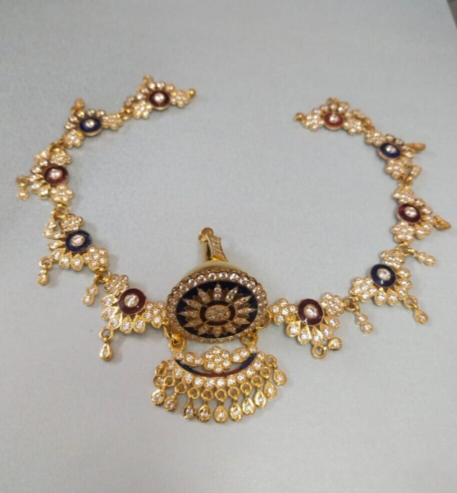 Gold Rakhdi Bracelet 45 to 50gm in Jodhpur at ₹ L ₹