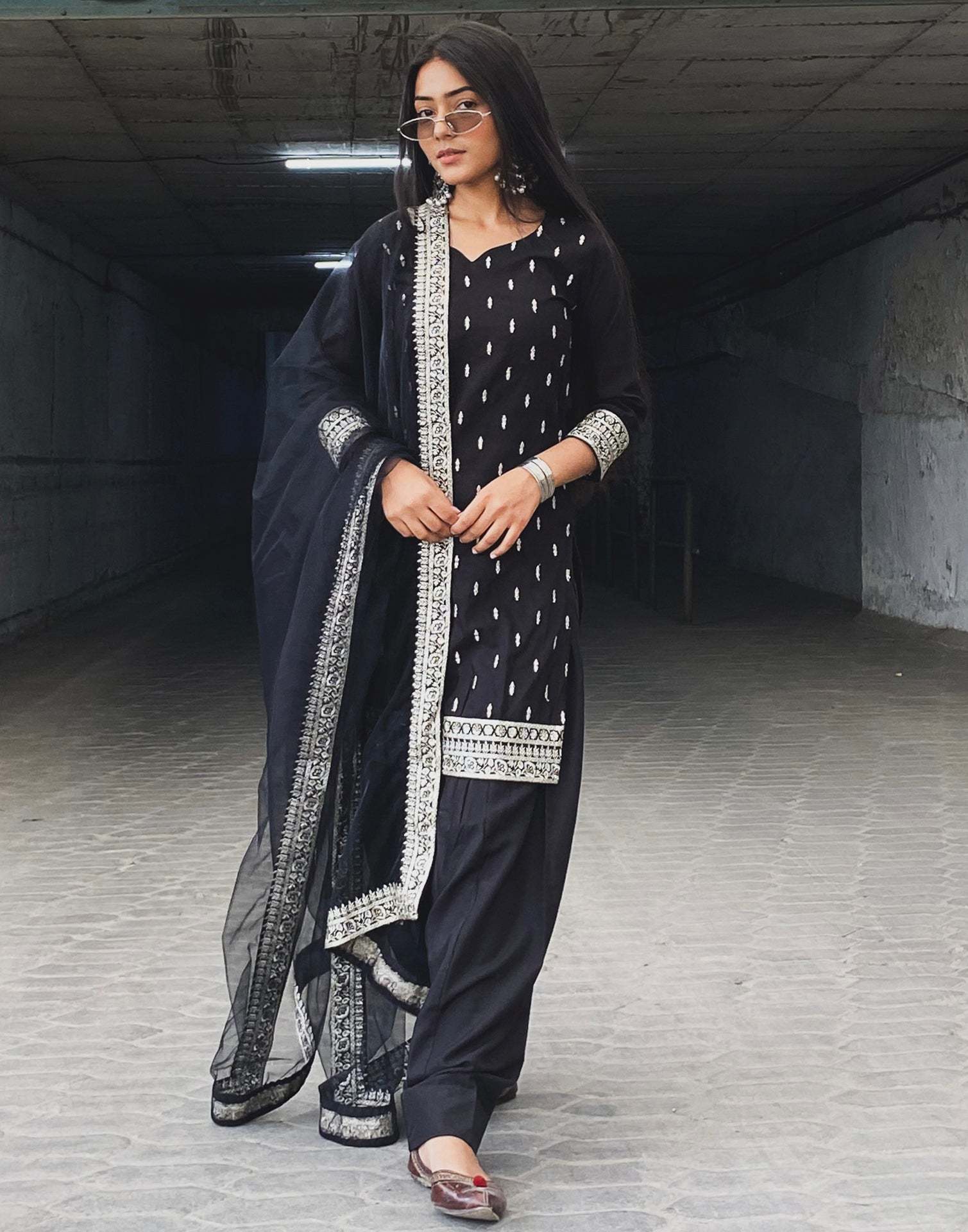 Casual Cotton Punjabi Suit for Girls in Pune at best price by Aaina Designer  Boutique - Justdial