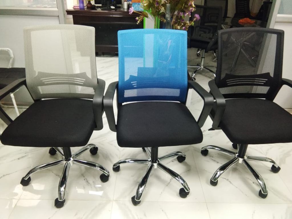 Wood Visitor Chair, 90cm Height, Solid Pattern in Chennai at