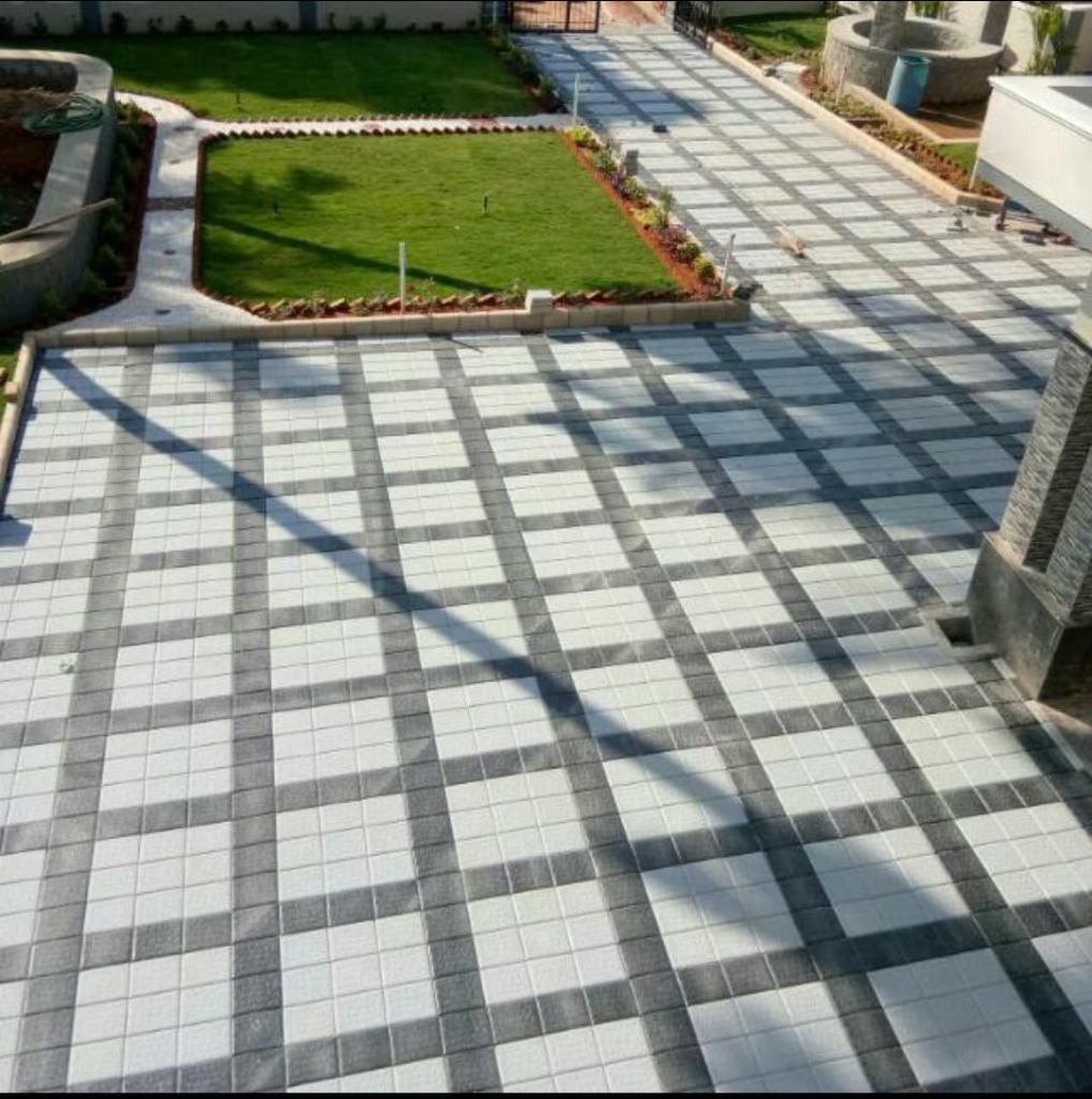 Concrete Square Paver Blocks in Bhavnagar at ₹ ₹ 800 Pc by