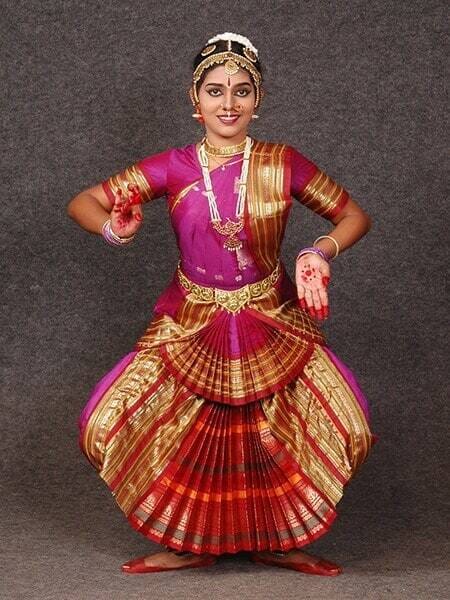 Costumes On Hire For Bharatnatyam in Mumbai at  500 -  700 / 1 days by  Mycostume - Justdial