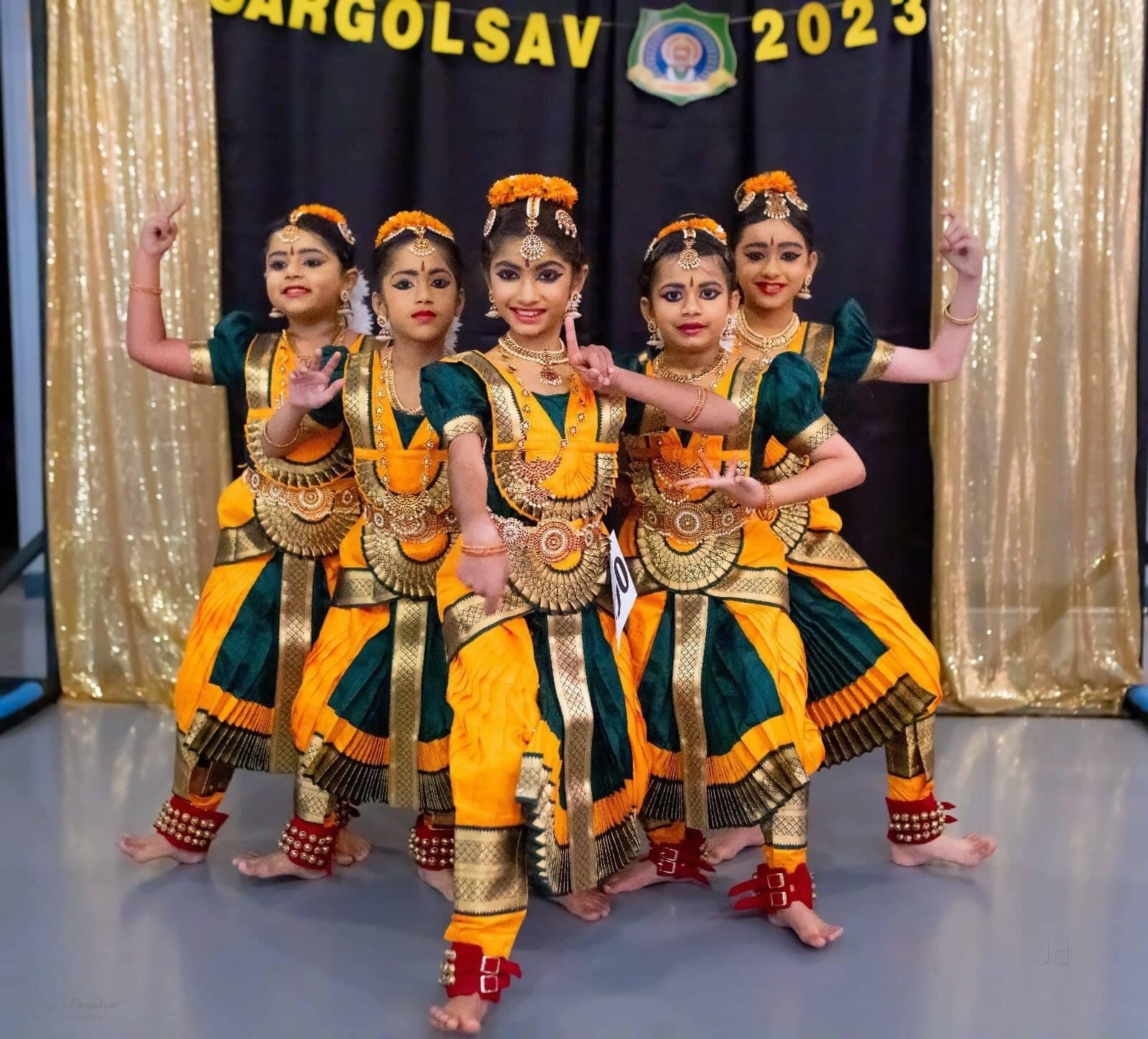 Indian Classical Bharatanatyam Dress For Rent Near Me Costumes On Hire For  Kuchipudi In Pune At