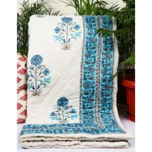 Trapunta Copriletto Queen Size 220x270 Cm In Cotone Kantha Fatto A Mano Con Stampa Ajrakh E Toppe Blu Indaco, Reversibile, Arte Indiana