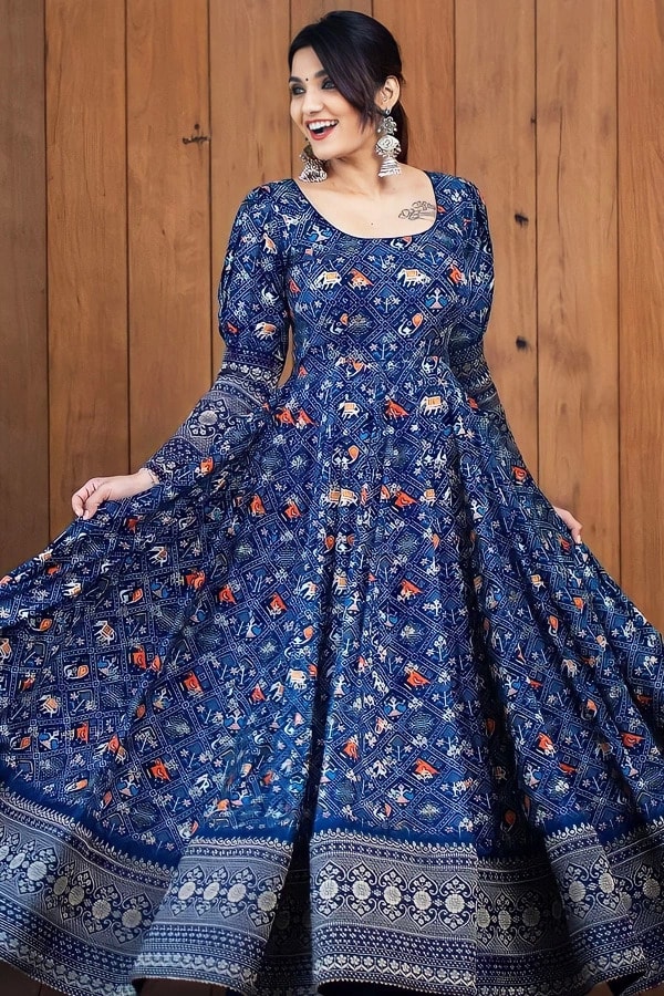 designer dress for women in mumbai Stylish gown in beautiful navy blue colour., DM to book your store visit appointment., - +91 9322738077, - Station road, Santacruz(west), (near seasons) Mumbai, Website-