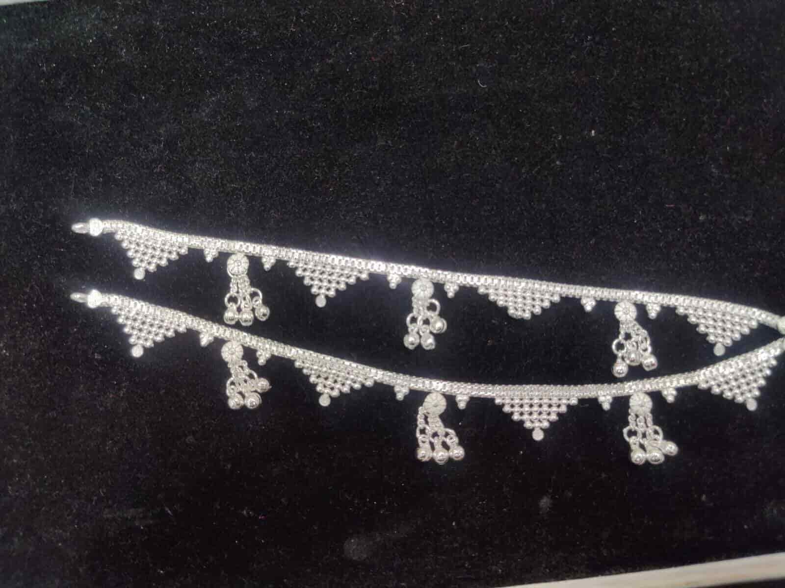 Designer Silver Payal For Girls 55 Gram in Agra at ₹ 75 ₹ 80