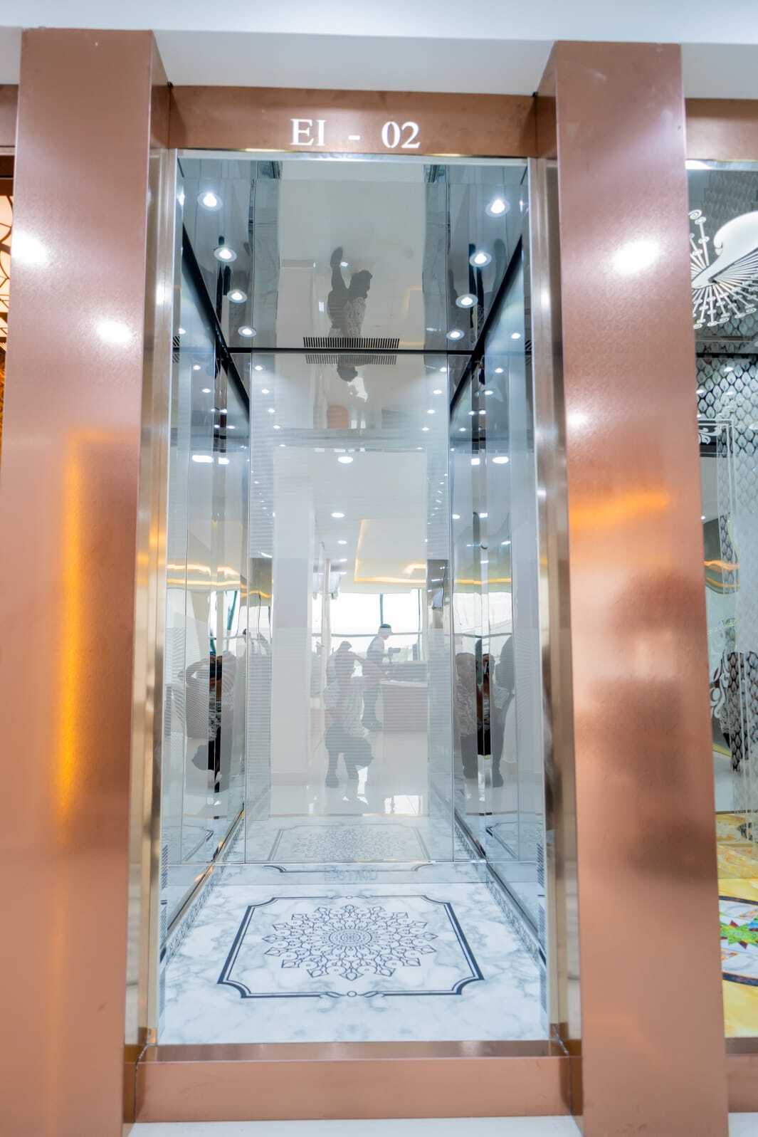 Designer White Elevator Cabin For Shopping Malls in Bangalore at