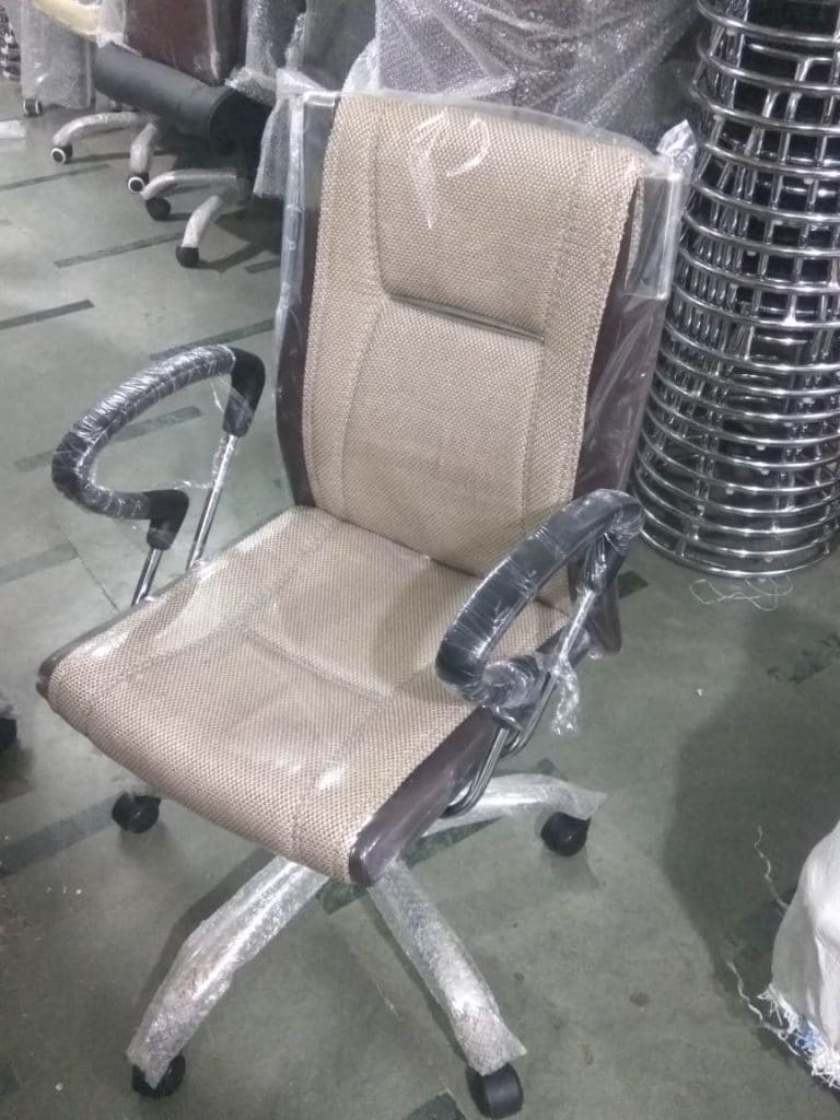 Stainless Steel Doctor Chair with PU Leather Upholstery