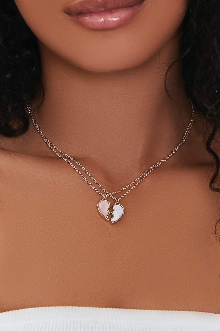 FOREVER 21 43878501 Broken Heart Pendant Necklace Set (Gold) in