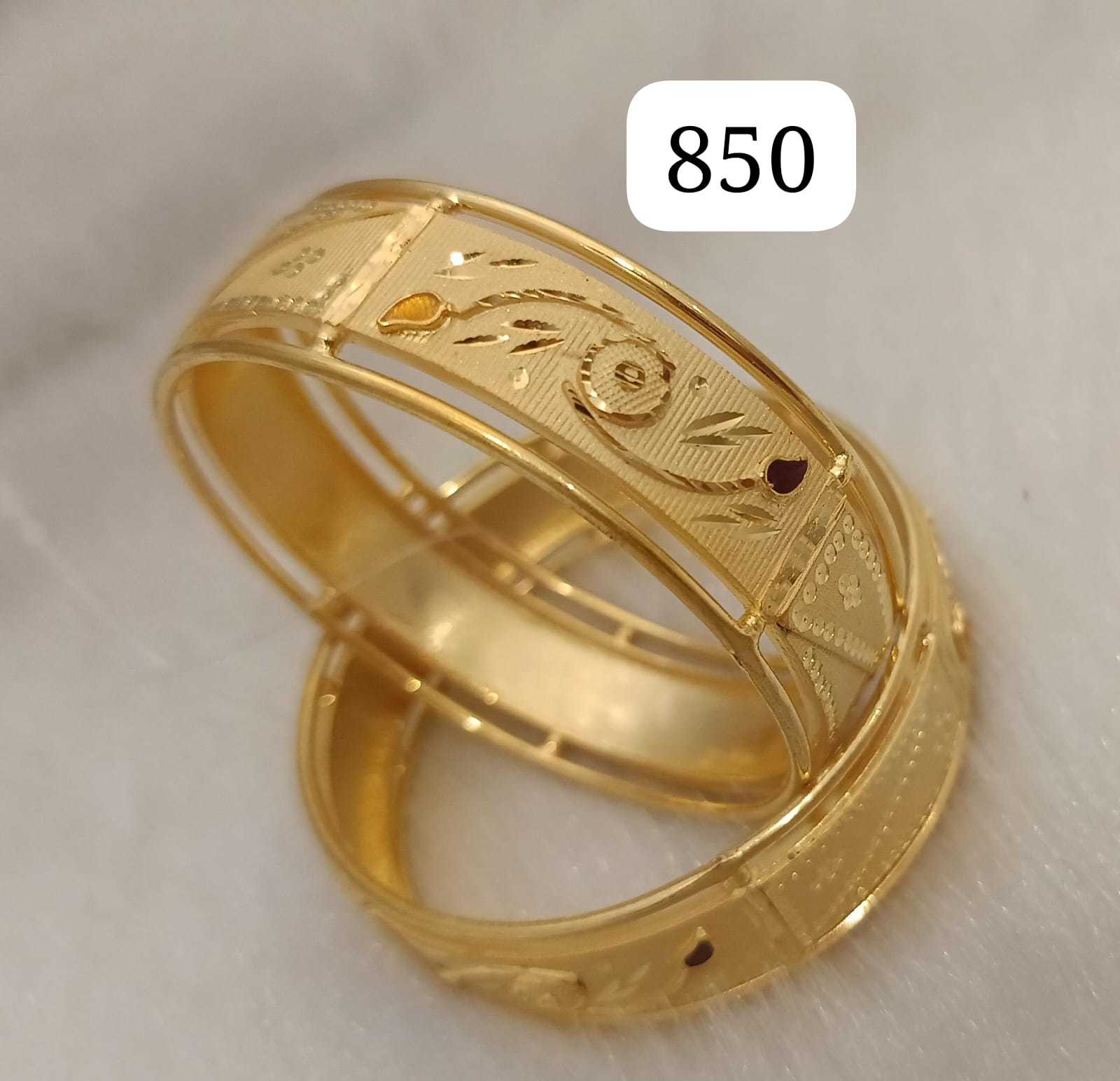 Forming gram Gold Bangles Look like real Gold in Delhi at ₹ 850