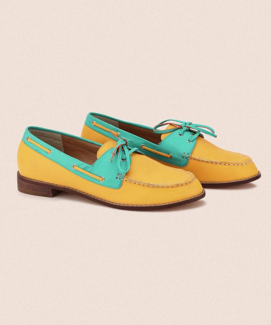 FRENCH CONNECTION Polyurethane Women Casual Boat Shoes (6,Yellow
