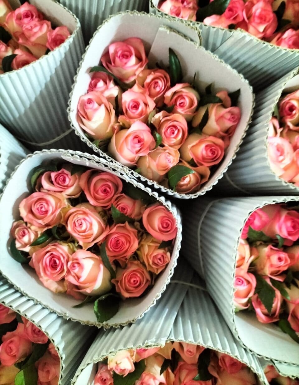 Fresh Flower Floral Jewellery On Rent Fresh Cut Natural Rose