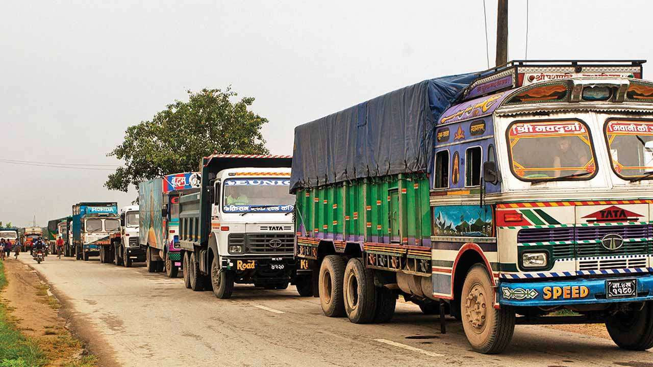 Full Load Transportation Service From Vapi to Ahmedabad in Vapi at  20 -   100 / Km by J B Transport Corporation - Justdial