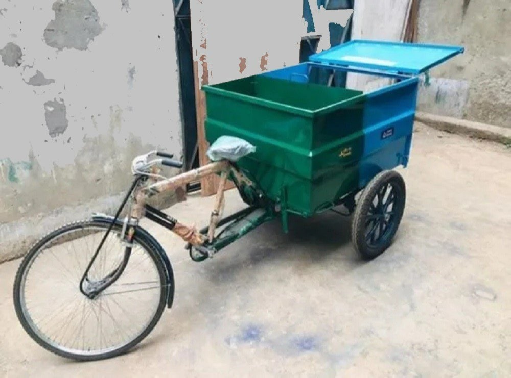 Garbage Cycle Rickshaw, Load Capacity: 360 Kg in Rangareddy at