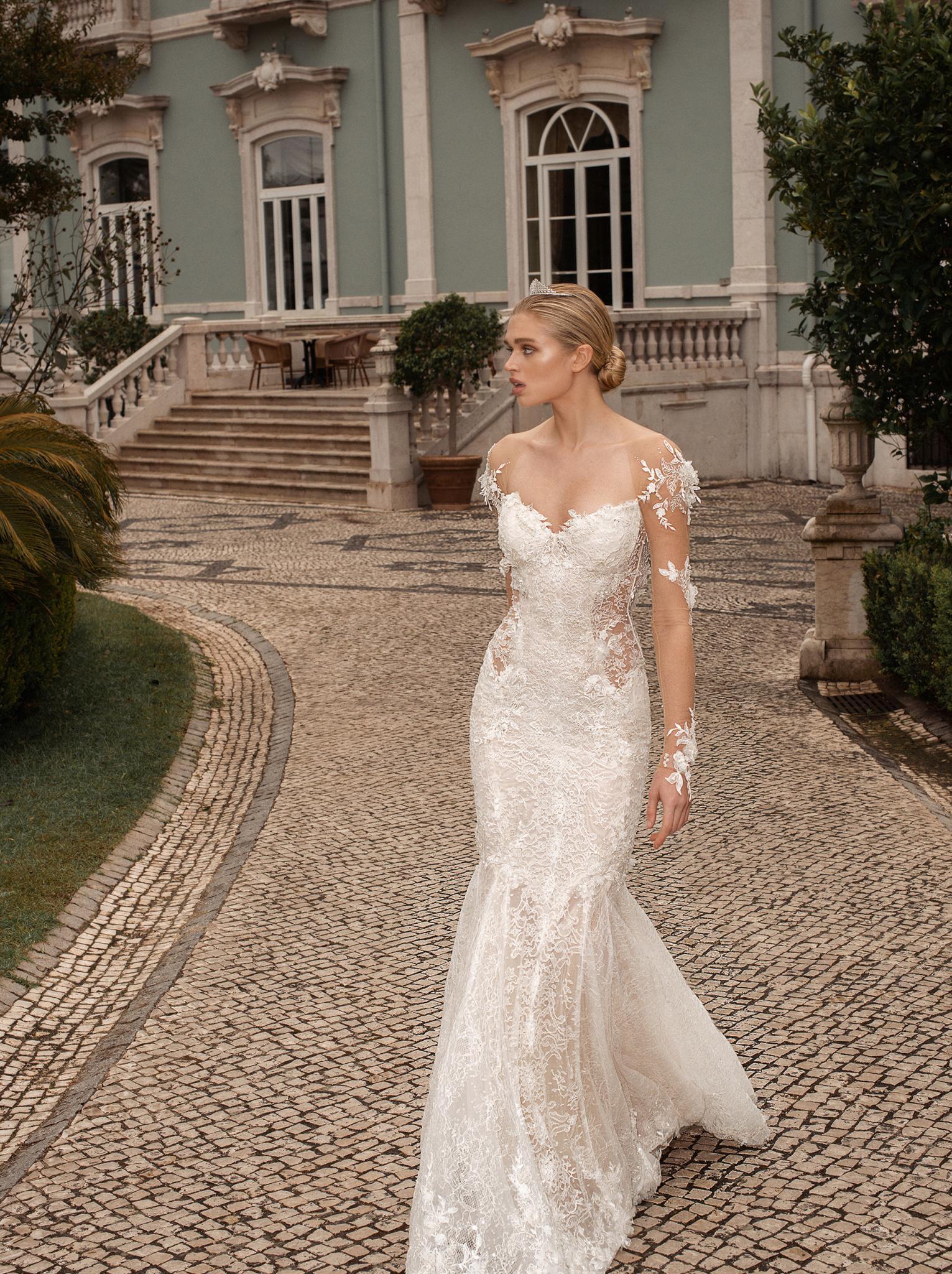 wedding dress designers in hyderabad Wedding shopping in Hyderabad , from Sabyasachi to Gaurav Gupta  every  stop felt unreal , this city truly understands bridal fashion , which  designer would you choose for your big day? , ., .,