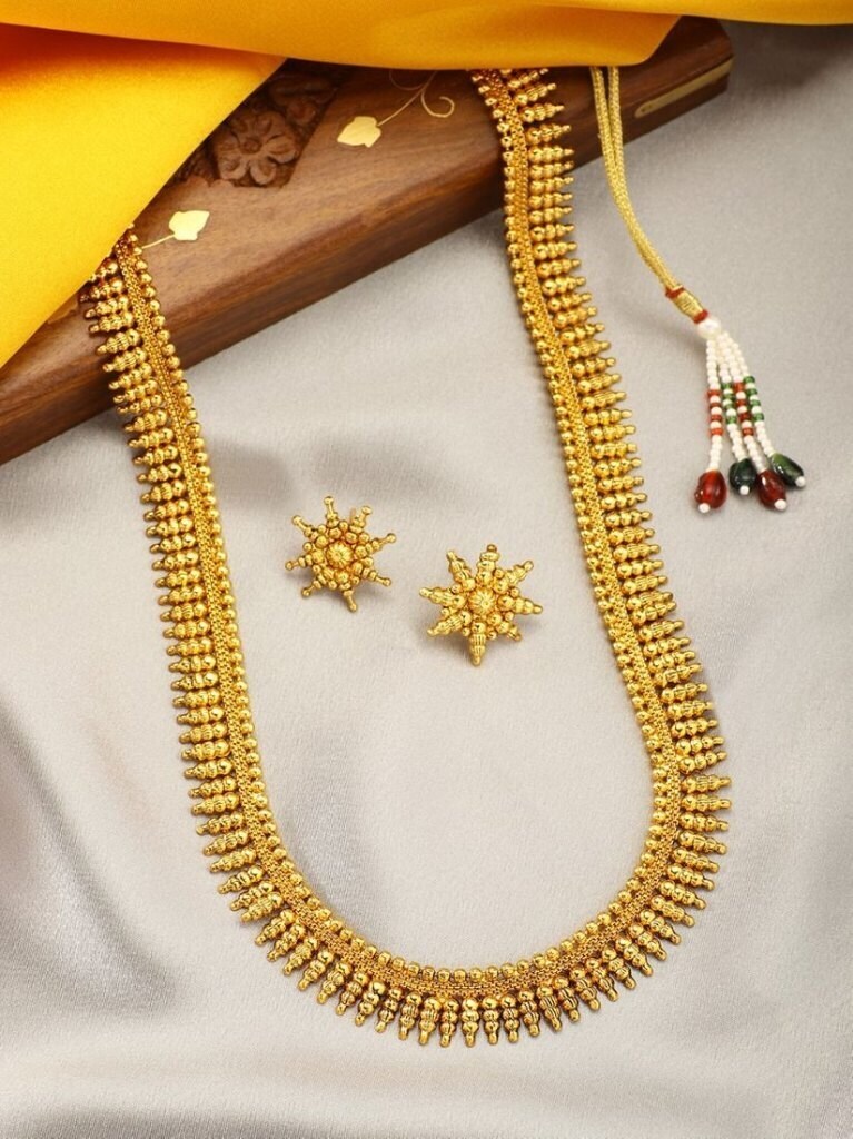 Adhika Gold Company in Devaraja Mohalla 