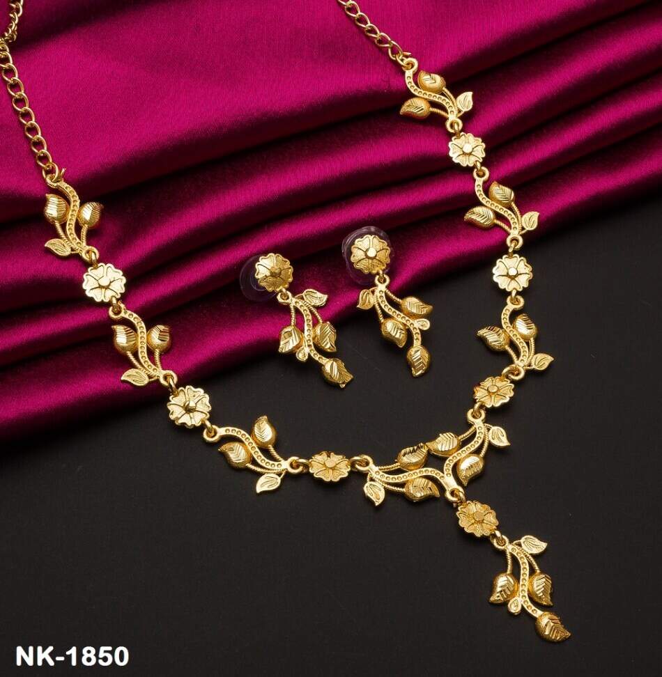 18K Gold Plated Metal Necklace Set in Ludhiana at ₹ 80 Set by