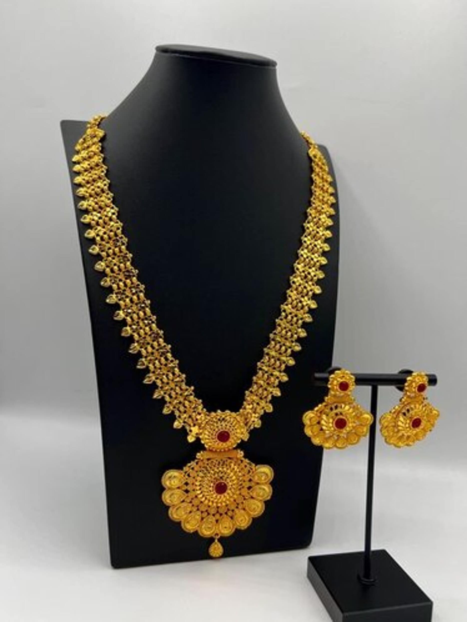 Gold Plated Rani Haar Golden in Howrah at ₹ 1,000 ₹ 2,000